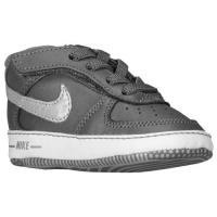 nike air force one crib nike voor zuigeling jongens basketbal schoenen donker grijs metallic silver Online Winkel 87hxg444